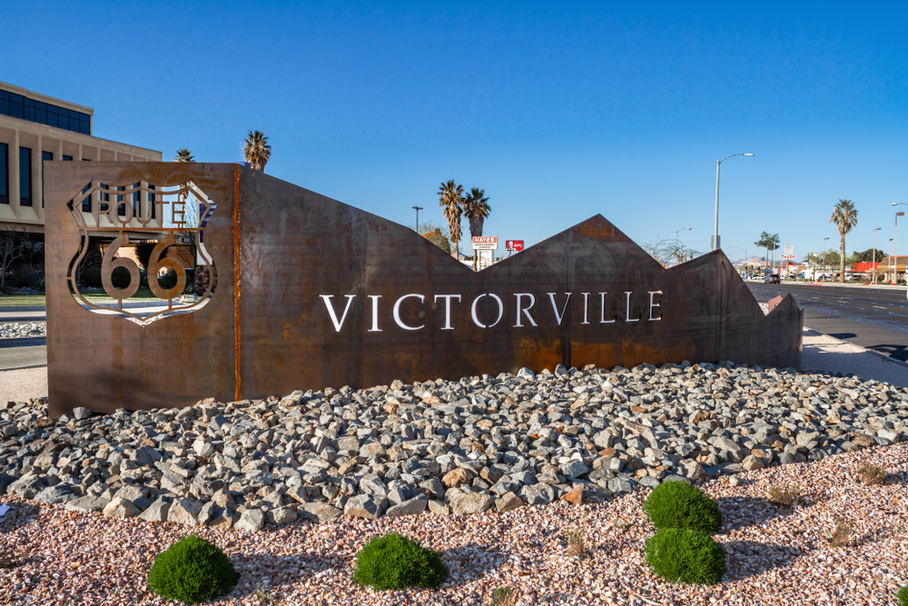 pros and cons of living in Victorville CA