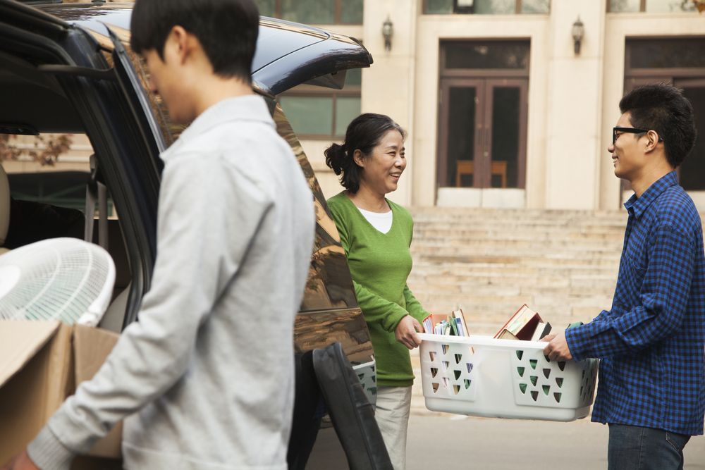 tips for college students moving out