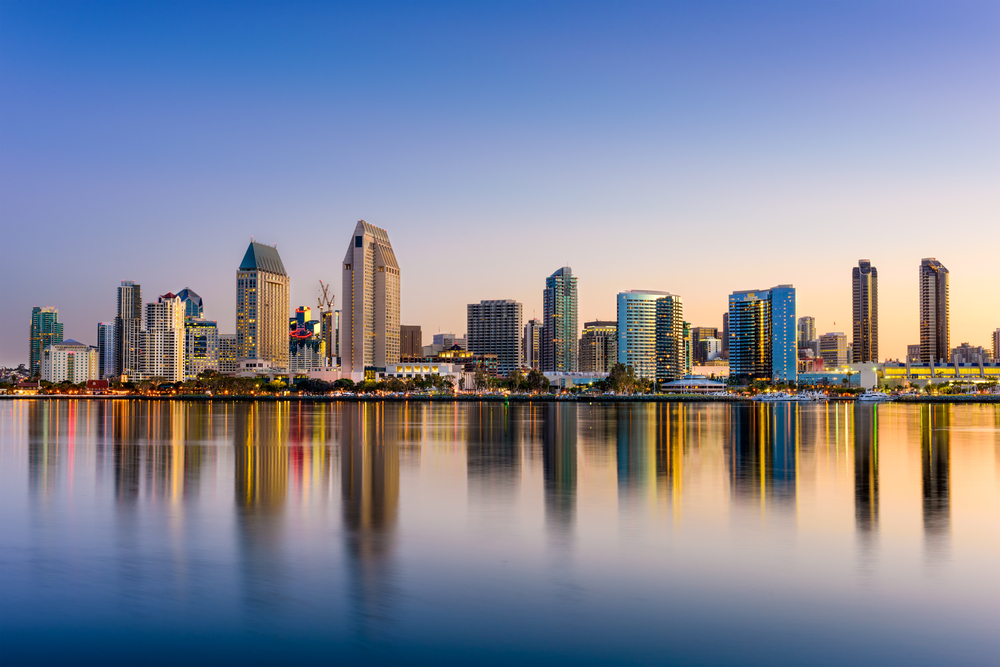 san diego skyline during sunset reflecting on the water